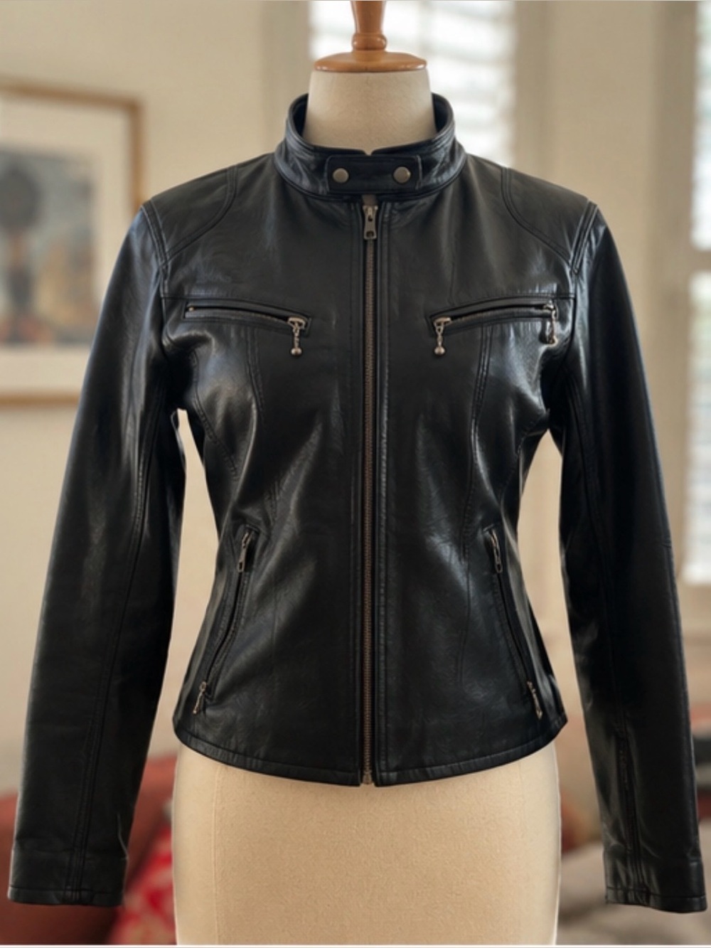 Milwaukee Leather Moto Jacket with speciality backpatch. Womans Small - Sexy.